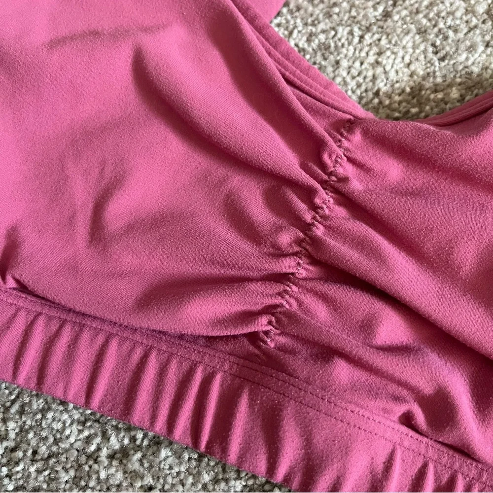 GYMSHARK Cross Back Sports Bra Size XS - Picture 2 of 5